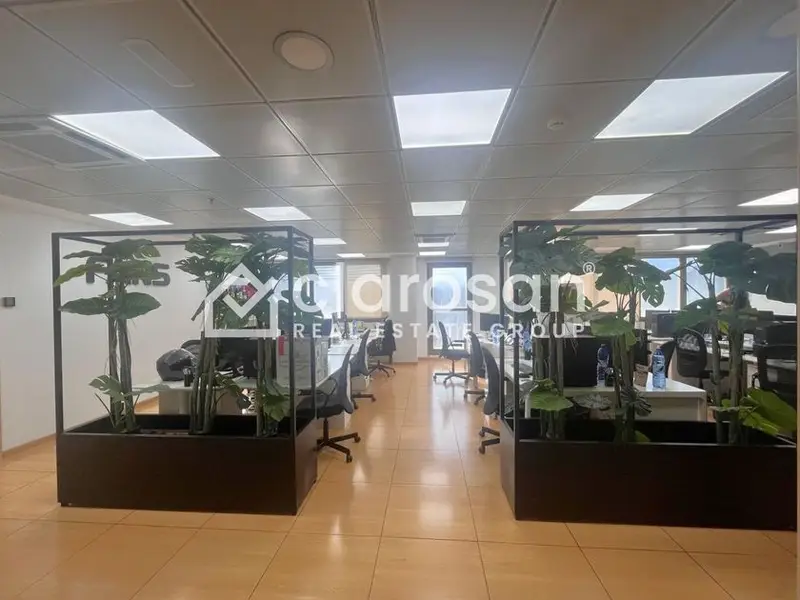 Oficina 945m² Polígono Alameda Málaga