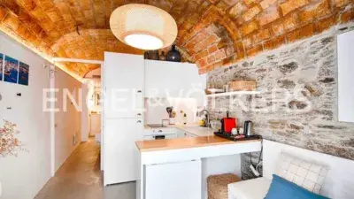 Chalet en Venta en Cadaqués: Casa con Encanto y Licencia Turística