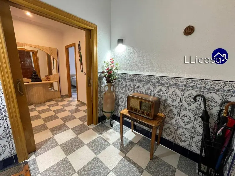 Casa en Lliria con Patio Garaje Terrazas y Paellero