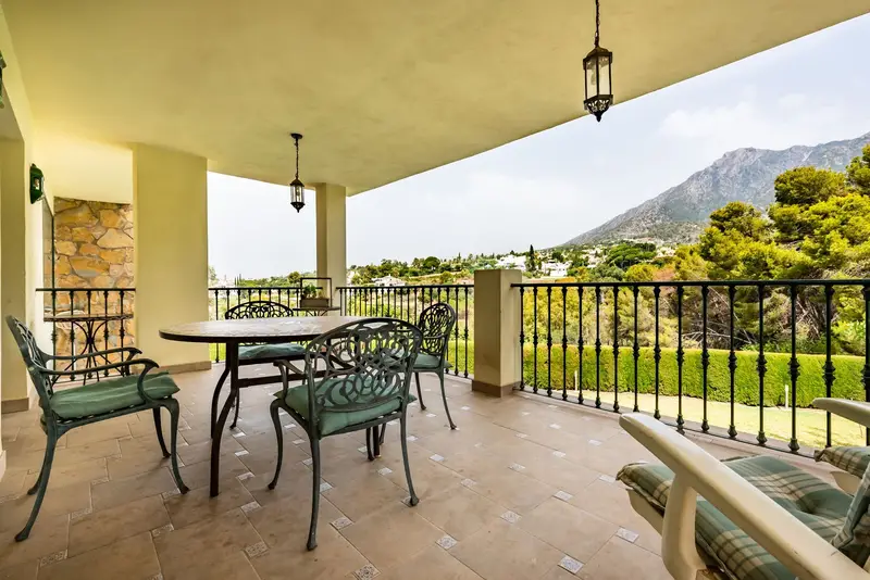 Casa Villa 6 Dormitorios Marbella Piscina Jardin Garaje