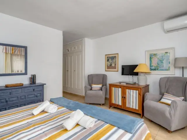 Apartamento en Calahonda 4 Dormitorios 2 Baños Cerca de la Playa