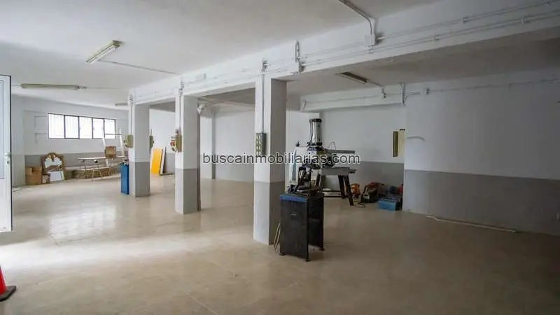 Local Comercial en Venta en Elda