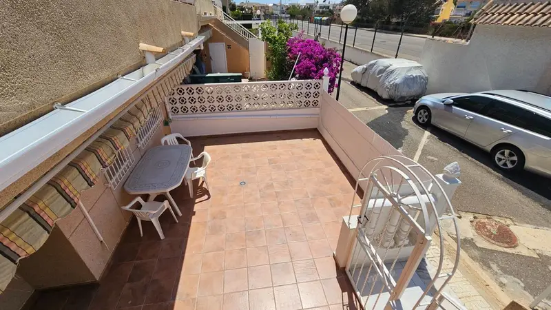 Bungalow en Torreblanca Torrevieja con Terraza 2 Dormitorios