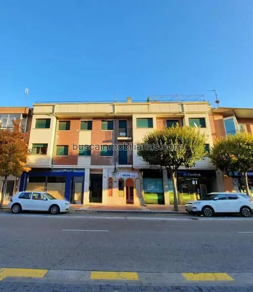 Ático en venta Tudela de Duero 95m2 con terraza y garaje