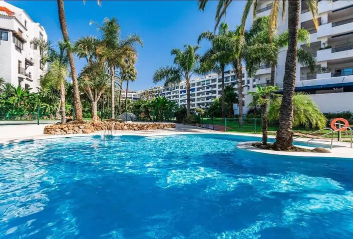 Apartamento 2 Dormitorios Puerto Banús Vistas Montaña