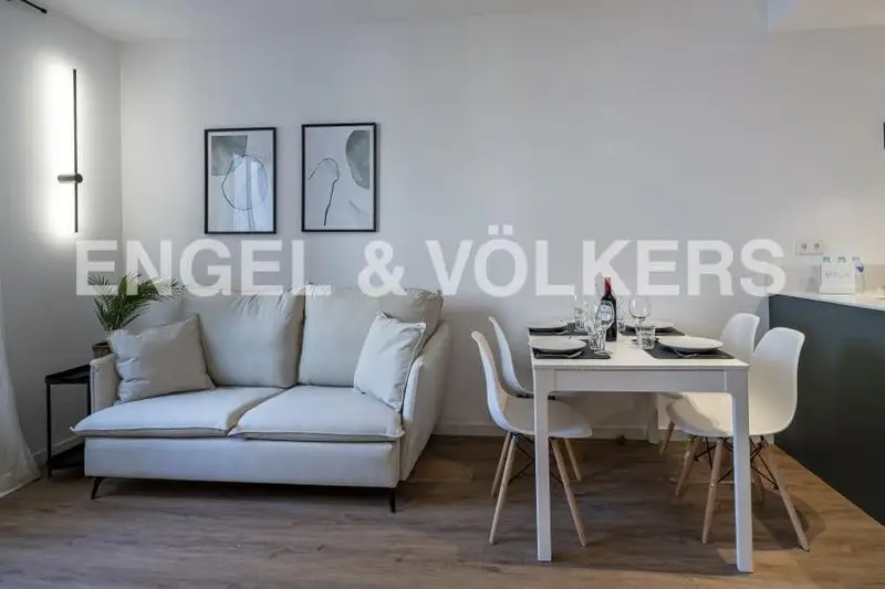 Apartamento en Gracia Barcelona 3 dormitorios 2 baños Terraza Privada