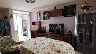 Casa Adosada en Venta Carmona Gran Potencial