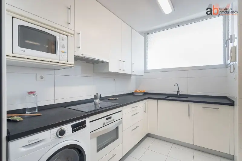 Venta Piso 3 Dormitorios Sarriguren Terraza Vistas Lago Garaje Trastero