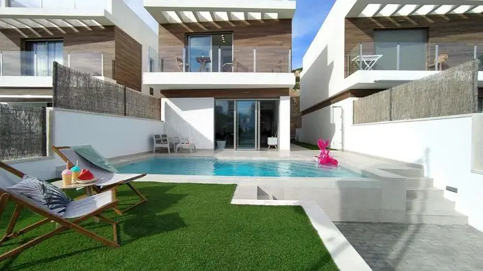 Villa Moderna 3 Dormitorios Villamartin Piscina Privada