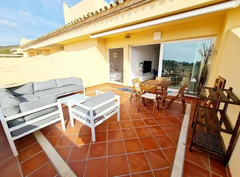 Apartamento en Elviria Marbella con Vistas al Mar