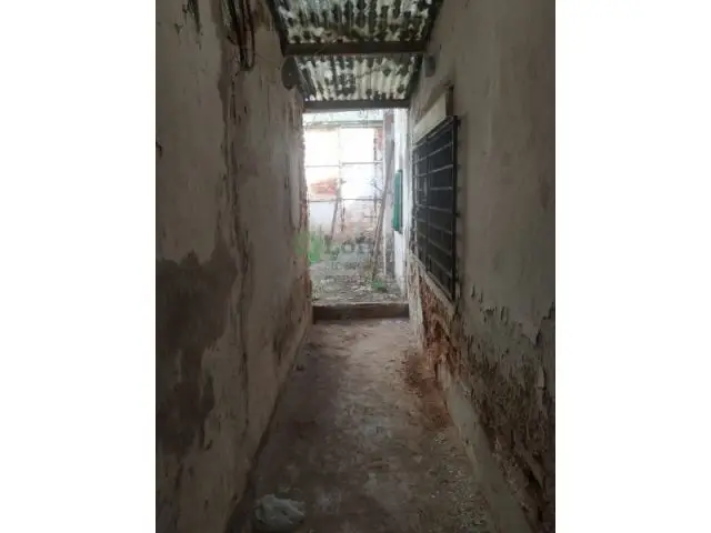 Casa con Patio para Reformar en San Roque