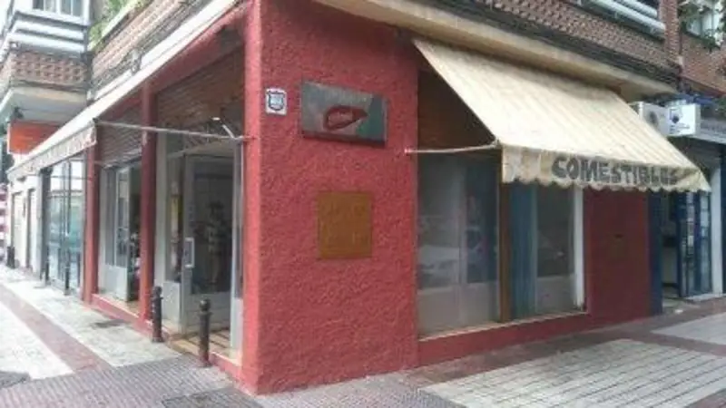 Local Comercial en Venta Granada Chana 43m2 Esquina