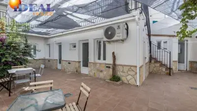 Casa Rural Turistica en La Zubia con 11 Habitaciones - Alta Rentabilidad