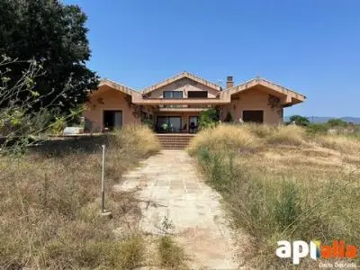 Hípica en Venta 7 Hectáreas 90 Caballos