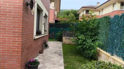 Chalet en venta en Otañes