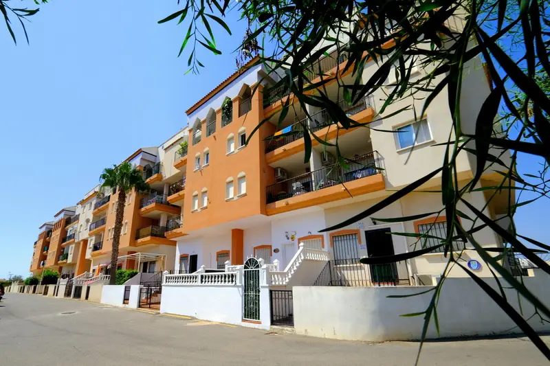 Apartamento 2 Dormitorios Playa Flamenca Cerca de Zenia Boulevard