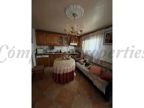 Casa con 5 Dormitorios en Arenas de Velez