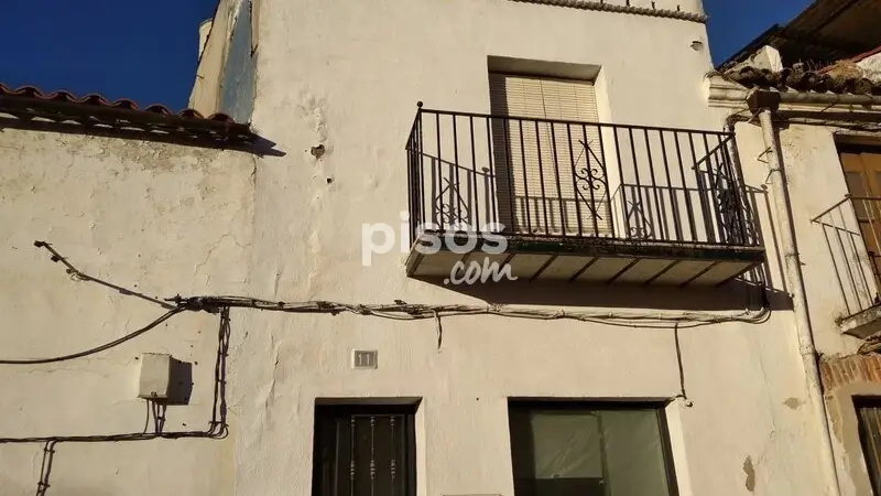 Casa adosada en venta en Calle de la Soledad