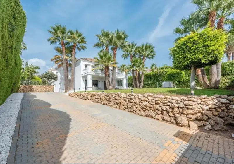 Chalet en Alquiler Aloha Golf Marbella 5 Dormitorios Piscina Privada