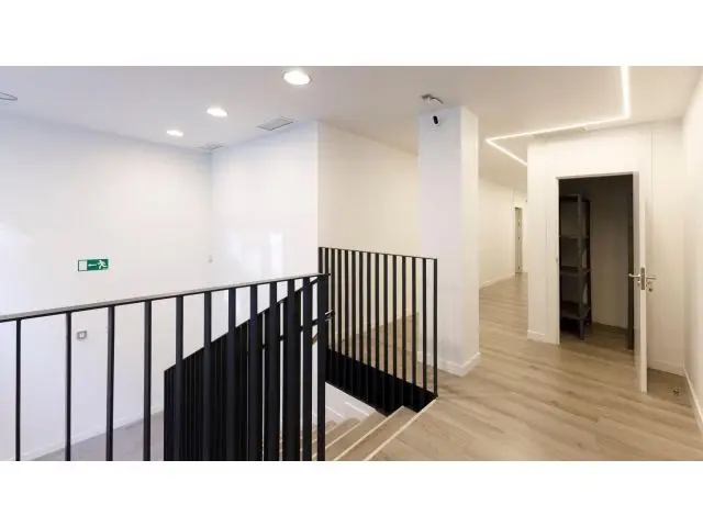 Local Comercial 454m² en Barcelona Jardinets de Gràcia