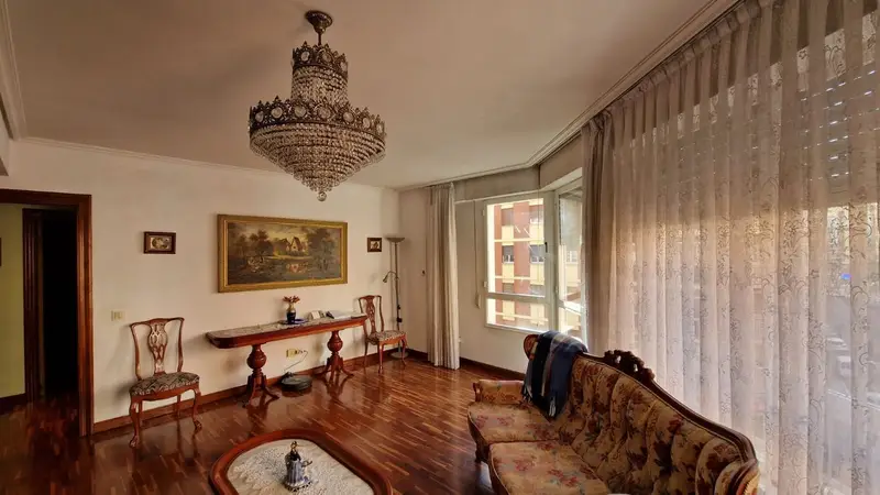 Piso en venta Vitoria Gasteiz 3 habitaciones 2 baños amueblado