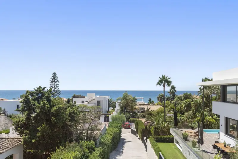 Casa de Lujo 6 Dormitorios Costabella Marbella