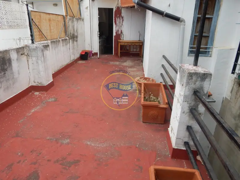 Casa en Venta Ontinyent 369m2 Patio Terrazas Local Comercial