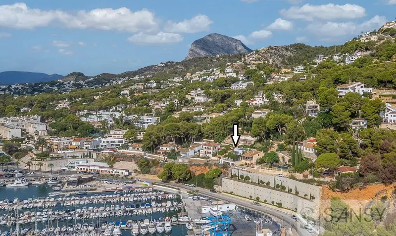 Villa de Lujo en Jávea con Vistas al Mar