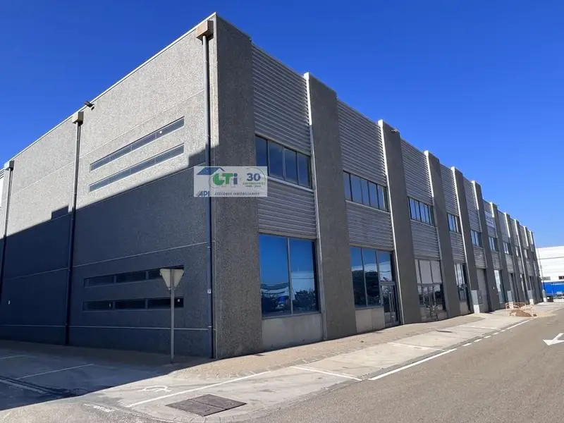 venta Local Comercial en Venta del Olivar, Zaragoza (501593)- Globaliza