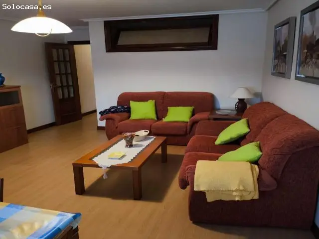 Alquiler Vacacional Laxe: Piso con Terraza, Garaje y Cerca de la Playa