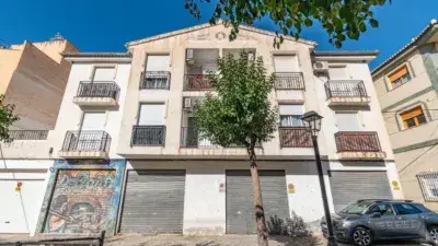 Piso en Venta en Cenes de la Vega 3 Habitaciones 2 Baños