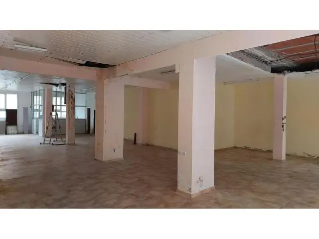 Local Comercial en Venta en Salt Girona