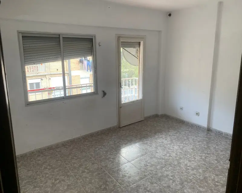 Piso 7158m2 3 habitaciones Zaragoza