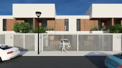 Casa Adosada en Venta en Orillas del Jerte