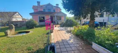 Casa en venta en Cangas