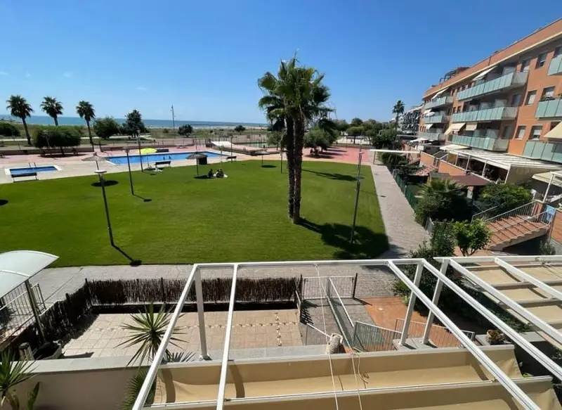 Piso en venta en Cubelles con vistas al mar
