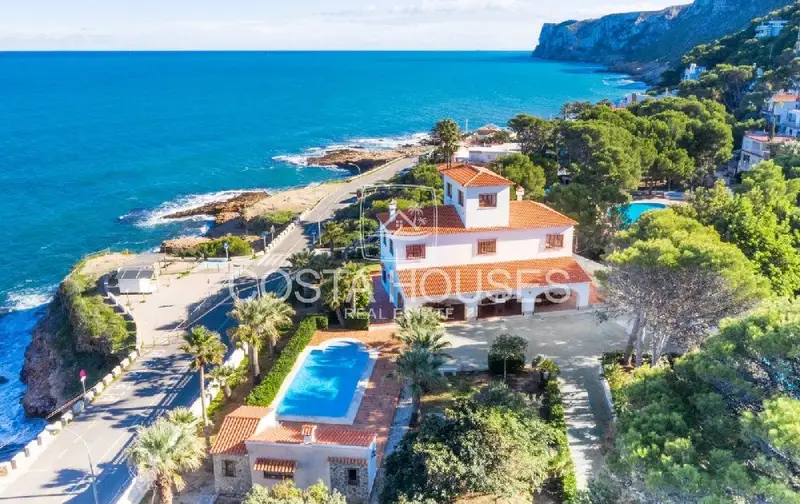 Venta Finca con Jardin en Les Rotes Denia