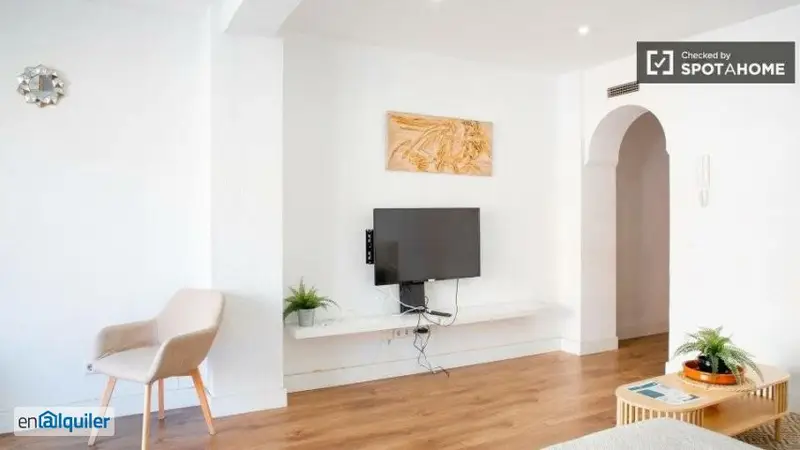 Apartamento 4 Dormitorios Adelfas Madrid