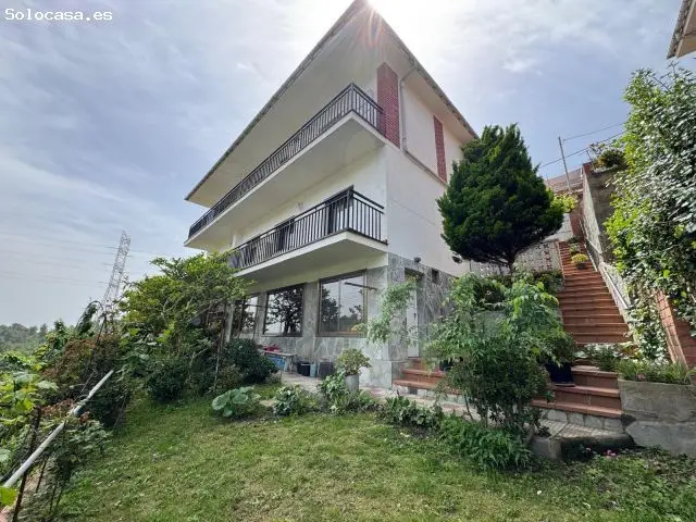 Casa en Santa Coloma de Cervello Dos Viviendas Jardin Barbacoa