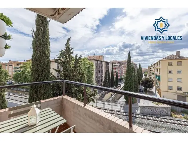Atico Duplex en Granada con Garaje y Terraza
