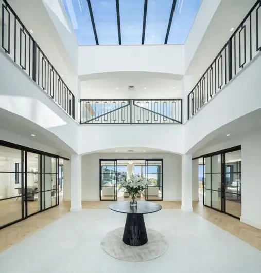 5 Bed Villa for sale
