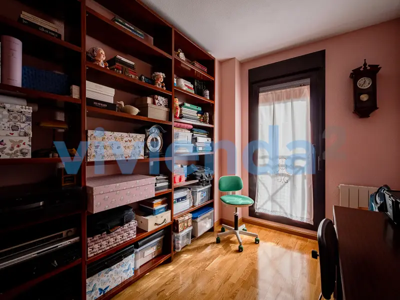Venta de piso en Vallecas 159m² 4 habitaciones garaje trastero