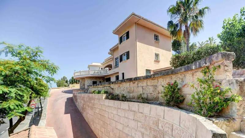 Chalet en Venta Palmanova Mallorca 7 Dormitorios Vistas al Mar