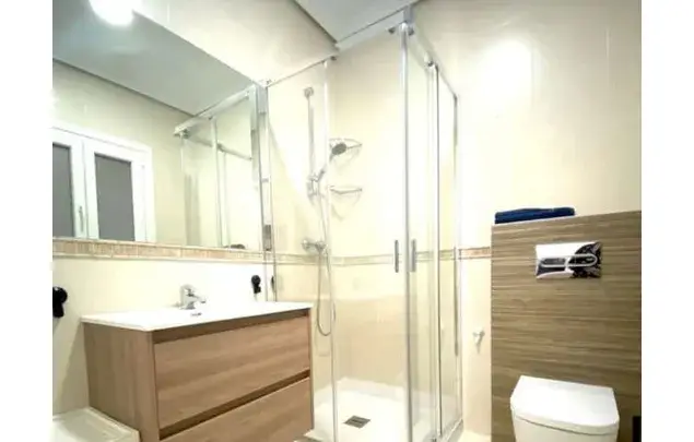 Alquiler Habitacion Madrid 200m2 6 Dormitorios 3 Ba


 os