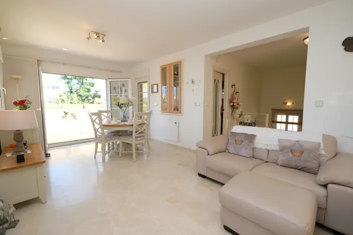 Villa en Venta 3 Dormitorios Playa Flamenca Cerca de la Playa