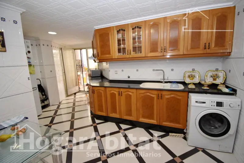 Piso en venta Picassent 4 dormitorios 2 baños terraza balcón