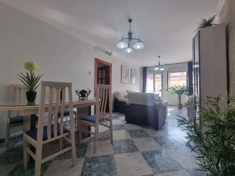 Apartamento 3 Dormitorios Coín España Venta