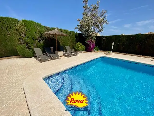Chalet 4 Dormitorios Piscina Privada La Florida