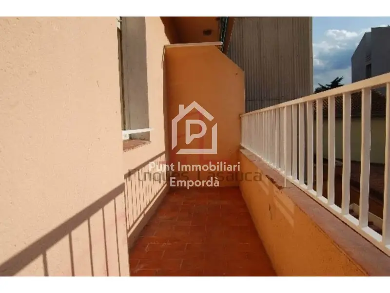 Piso en venta en Figueres, Girona