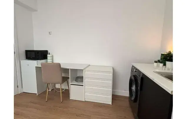 Alquiler piso compartido 8 habitaciones Leganes 160m2